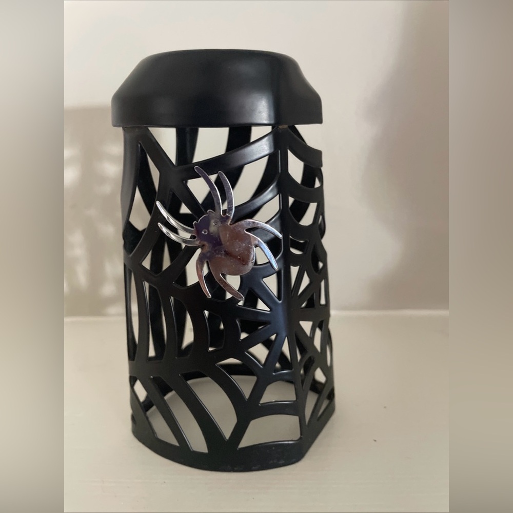 Black metal Spider Web Soap Sleeve/Holder